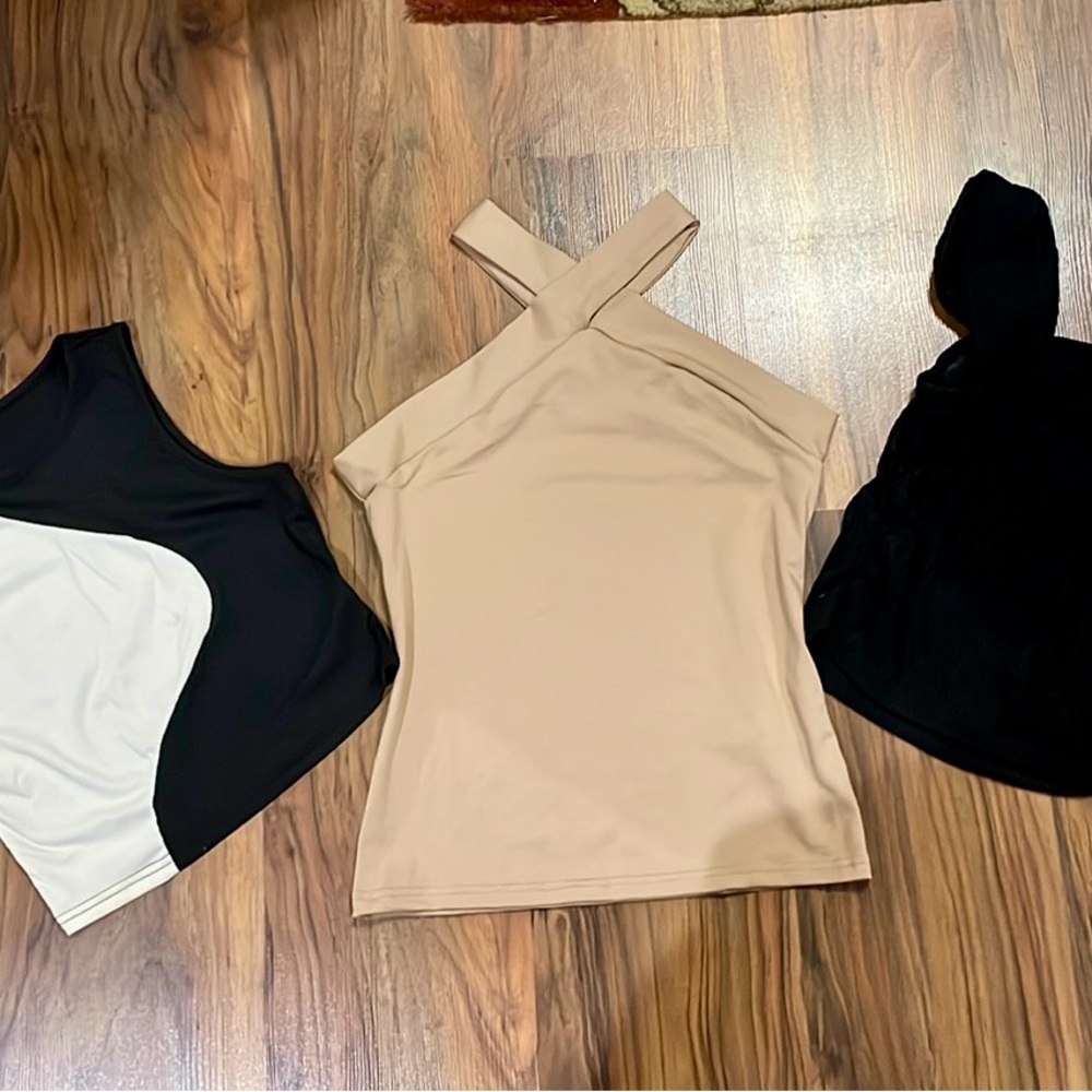 NWOT~💚 Bundle of 3 ✅ Tops~All 3 are SZ:Small Tops SHEIN These tops are Brand New